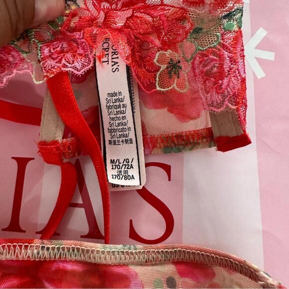 Victoria's Secret Set Lace Garter Belt / Thong Panty Floral Embroidery Red - Picture 5 of 5